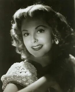 Arlene Dahl Arlene dahl, Portrait photo, Golden age of holly