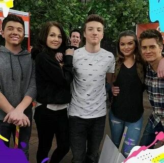 Look at Mr. Davenport in the background Lab rats, Lab rats d