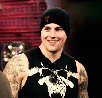 Dear Lawd! Dimples, green eyes, tattoos 3 M. Shadows from A7