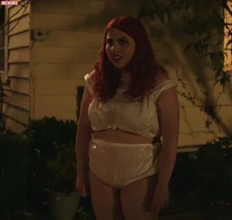 Beanie feldstein boobs