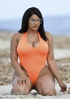 LATEYSHA GRACE SHOWS OFF HER EYE-POPPING CURVES IN VERY HIGH