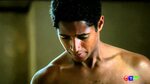 alfred enoch (shirtless) - How to Get Away With Murder #12 -