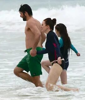 Julianne Moore shows off her age-defying body on the beach d