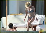 Joshua Jackson: Shirtless Poolside with Diane Kruger!: Photo
