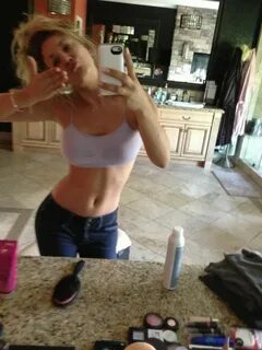 New Nude Photos Leaked From Kaley Cuoco's Phone (18 pics)