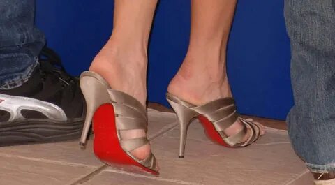 Rachel Blanchard Feet (17 photos) - celebrity-feet.com