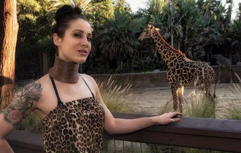 Giraffe Woman' Finally Removes 15 Rings From Around Her Neck