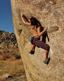 #bouldering #sexy #girl Climbing girl, Rock climbing, Rock c