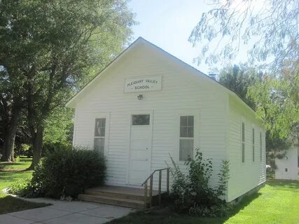 File:Pleasant Valley School, Garden City, KS IMG 5928.JPG - 