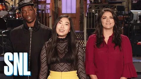 Cecily Strong Wants to Be Crazy, Rich and Asian - SNL - YouT