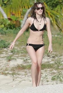 Emma Watson Pictures. Hotness Rating = 9.23/10