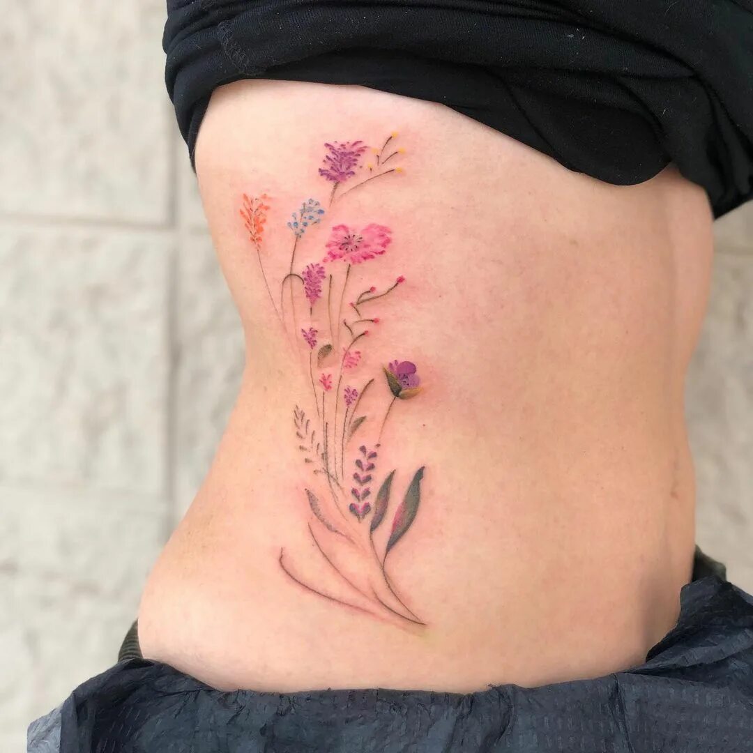 1776 Tattoo Company в Instagram: "Some delicate rib cage flowers done ...