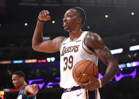 Dwight Howard Says He's Willing to Adapt, Unlike Other Aging