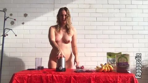 Emily Walsh Nude Leaks - Photo #82805 - Fapopedia
