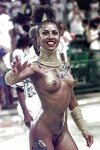 Голые на бразильском карнавале (73 фото)