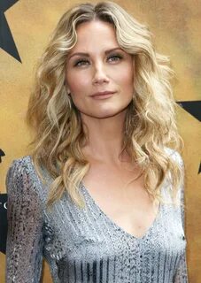 Jennifer Nettles to Play Dolly Parton's Mother in TV Movie -