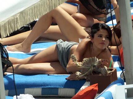 Selena-Gomez-Sexy-Blue-Bikini-30 " MyConfinedSpace