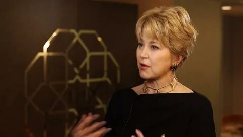 Jane Pauley to re-launchers: 'Do not fear failure'