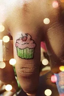 28 Tiny Finger Tattoo Ideas Finger tattoos, Cupcake tattoos,