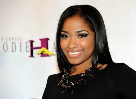 Toya Wright Is Ready For A Vacay And She Flaunts Her Beach Body - See.