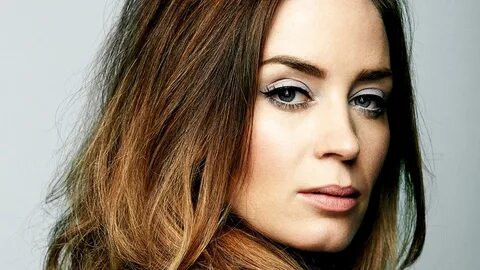 Emily Blunt Wallpapers Images Photos Pictures Backgrounds