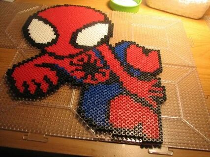 Chibi Spiderman perler Melty bead designs, Spiderman craft, 