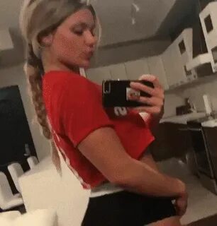 GIFs of Really Hot Girls (36 gifs) - izispicy.com
