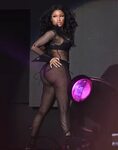 Nicki Minaj: New Look Wireless Festival -16 GotCeleb