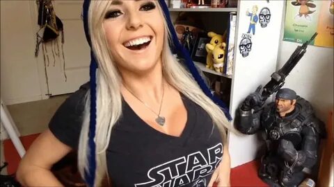 Jessica Nigri and the Internet's Favorite GIF in HD - GIF on