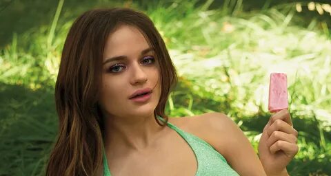 Joey King Says She’ll Do Anything For The Kissing Booth’s El