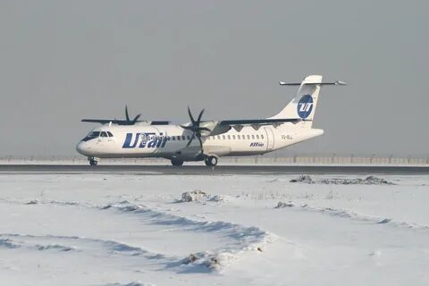 У самолёта UTair рейсом Тюмень - Ханты-Мансийск загорелся пр
