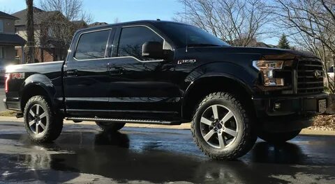 2.5" Leveling Kit vs. 4" Suspension Lift with factory 20's -