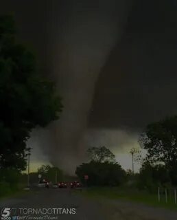 Oklahoma tornado - GIF on Imgur