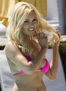 Bridget Marquardt Gets Into Pink And Working Out - Celebator