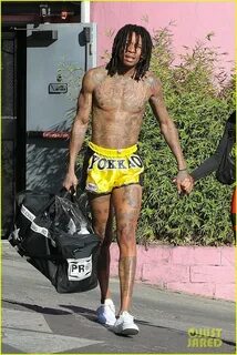 Wiz Khalifa Shows Off His Toned Bod in Short Shorts While Le