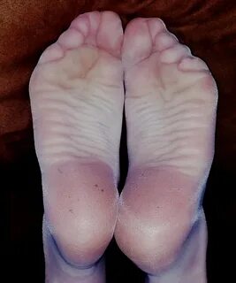 Cummy nylon feet and soles - Photo #5
