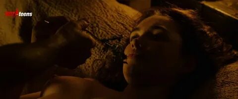 Florence Pugh Hot Nude Pics from Outlaw King Leaked!