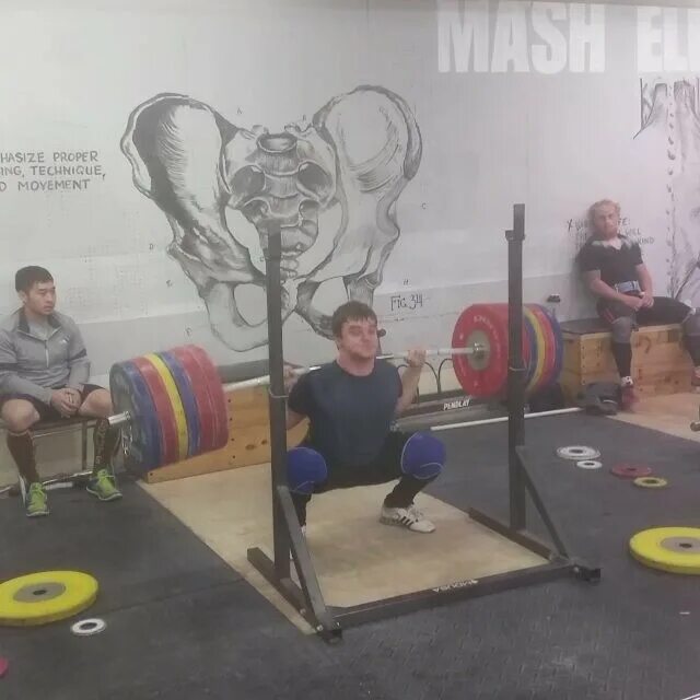 Nathan Damron sur Instagram : 617lb/280kg squat PR! 