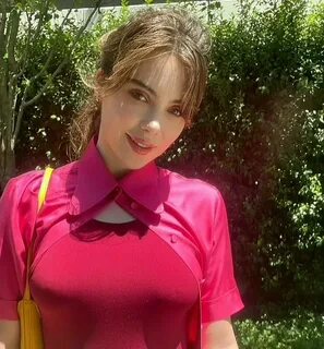 HOT CELEB PIX: McKayla Maroney