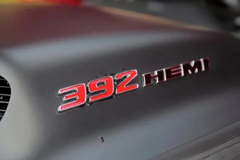 2015 Dodge Challenger 392 HEMI Scat Pack Shaker Review - Aut