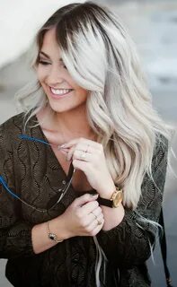 Cara Loren with the Gold Time Sawyer Dark roots blonde hair,