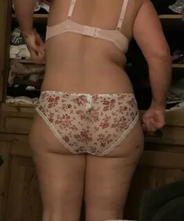 My wife panties with little flowers secret photos - Photo #2