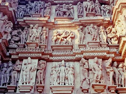 About the tantric temples of Khajuraho, the Yogini temples, 