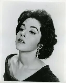 Picture of Myrna Fahey