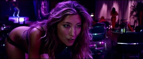 Слайд-шоу - Lovely Dichen Lachman