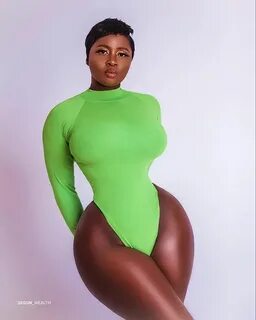 More photos of Princess Shyngle appear online
