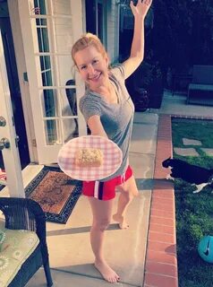 Angela Kinsey Feet - Barnorama