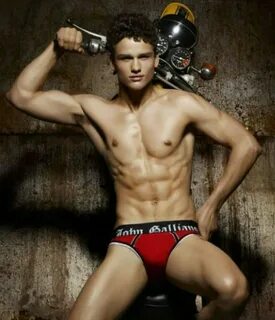 Pin de Jus Kaai en LEO-33 Simon nessman, Slip, Blog