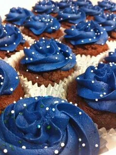 Love royal blue :) Cupcakes azuis, Bolinhos de chocolate, Ch