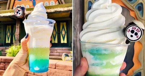 Disney's Moana-Inspired Coconut Drink Includes a Cake Pop PO